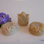 Sapun intim natural PURE LOTUS cu Tuia, Salvie si Tea tree